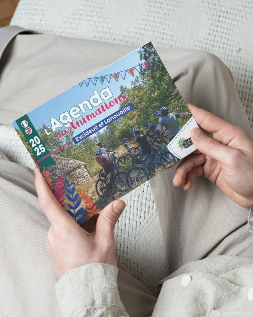 Création graphique et mise en page brochure touristique